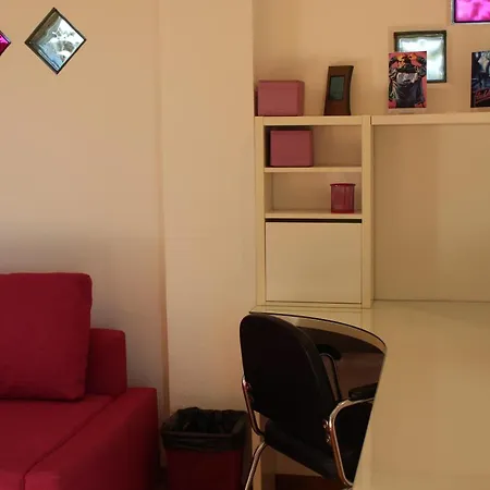 Precioso Con Terreno Y Vistas A Cies דירה