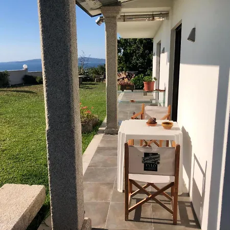 Precioso Con Terreno Y Vistas A Cies 比戈